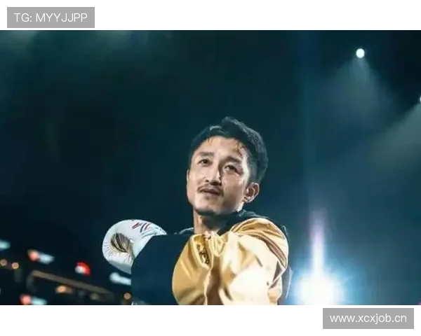 邹市明家的冰箱里塞满蛋白粉，连饮料都是按秒掐着喝的