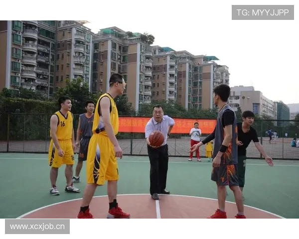 篮球比赛中球权判定的规则详解：看懂谁先发球